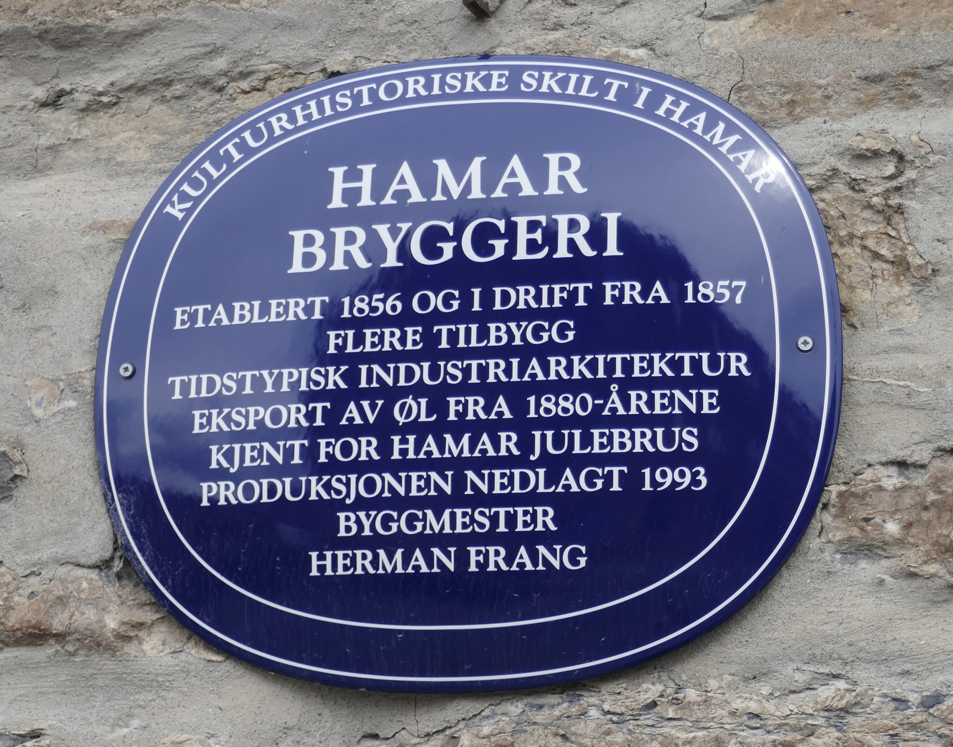 Blått skilt Hamar Bryggeri